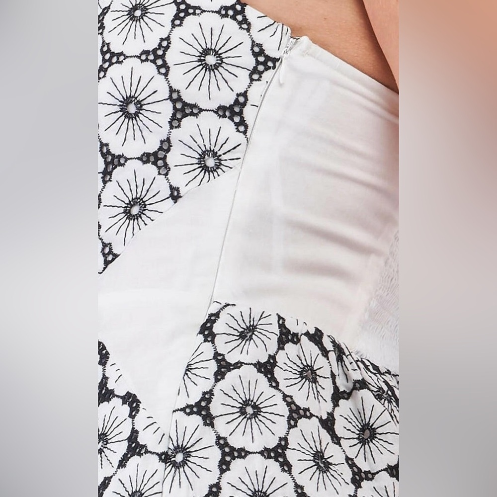 NWT Sugarlips Black & White Mini Dress - Picture 3 of 4